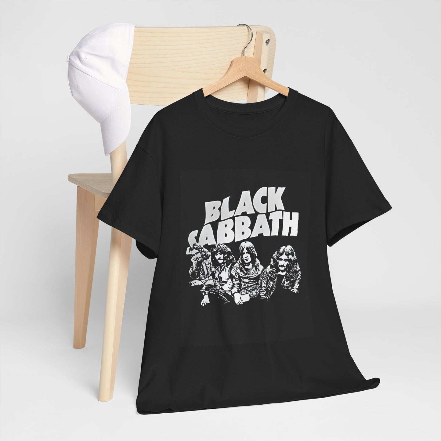 Black Sabbath -Unisex Heavy Cotton Tee