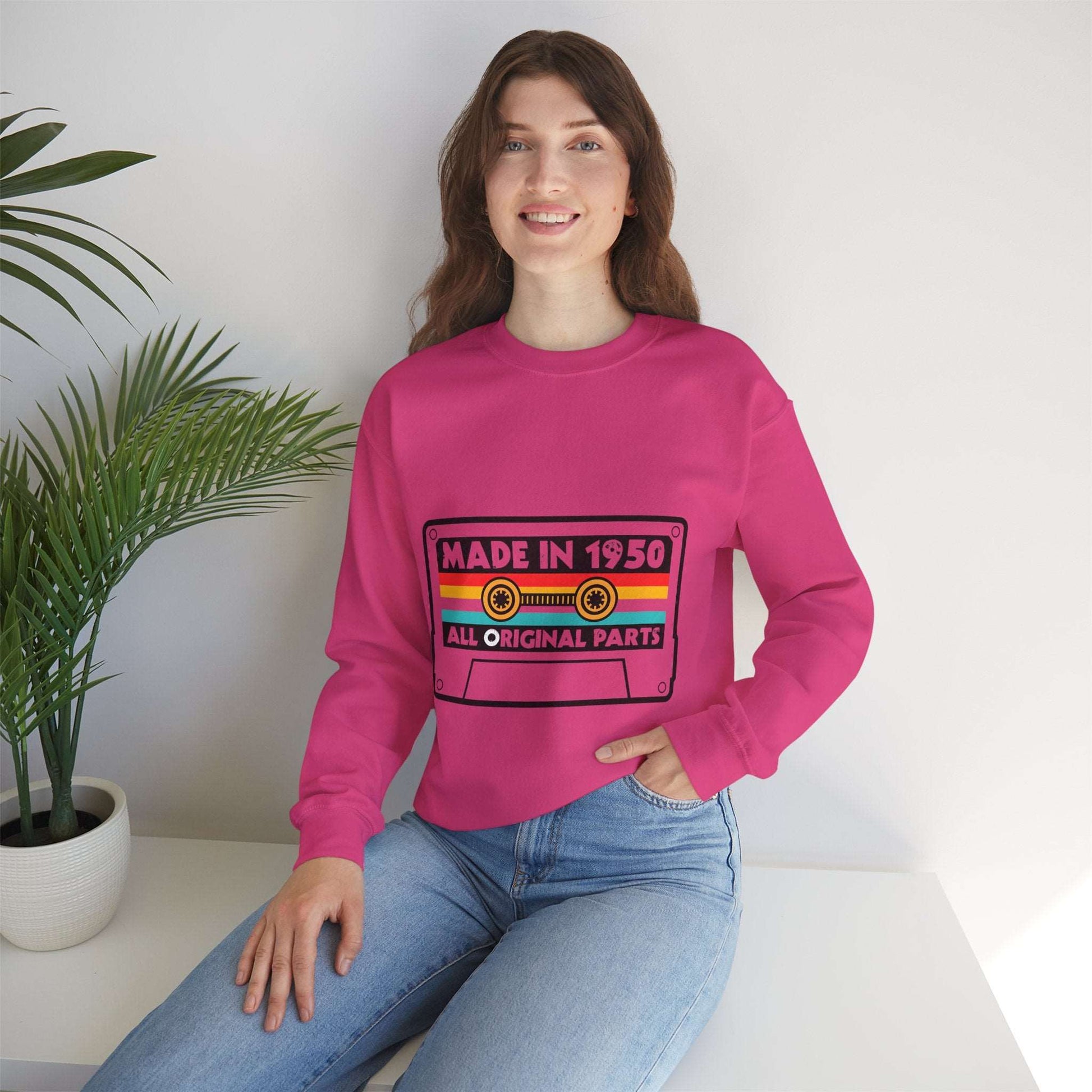 Vintage 1950s Old Tape Cassette Unisex Heavy Blend™ Crewneck Sweatshirt | Retro Graphic Sweatshirt - ArtShirt Couture